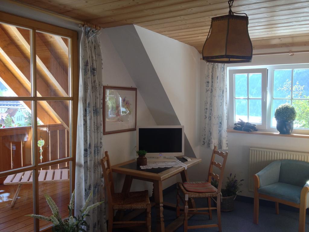 Gasthof Blaue Gams Ettal Phòng bức ảnh